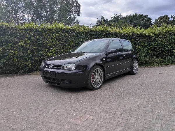 Volkswagen GOLF TSI 180pk 3d 2001 ZWART