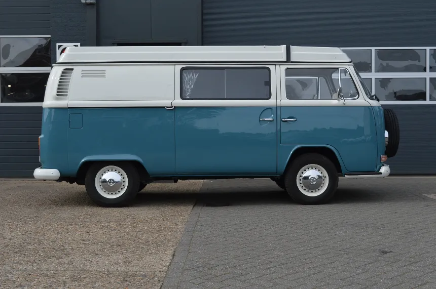 VOLKSWAGEN 21 KAMPEERAUTO 1971
