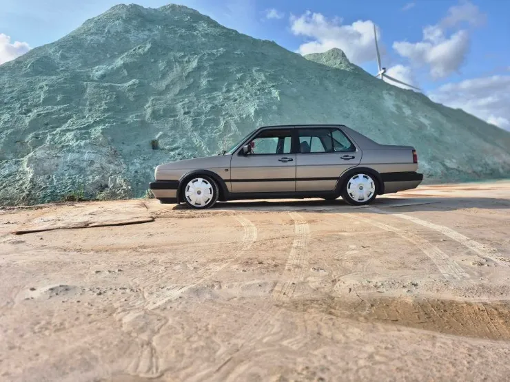Volkswagen JETTA GL 66KW AUT.U9 TSI 90pk 5d 1990 BEIGE